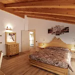 Manicris 3* Conco